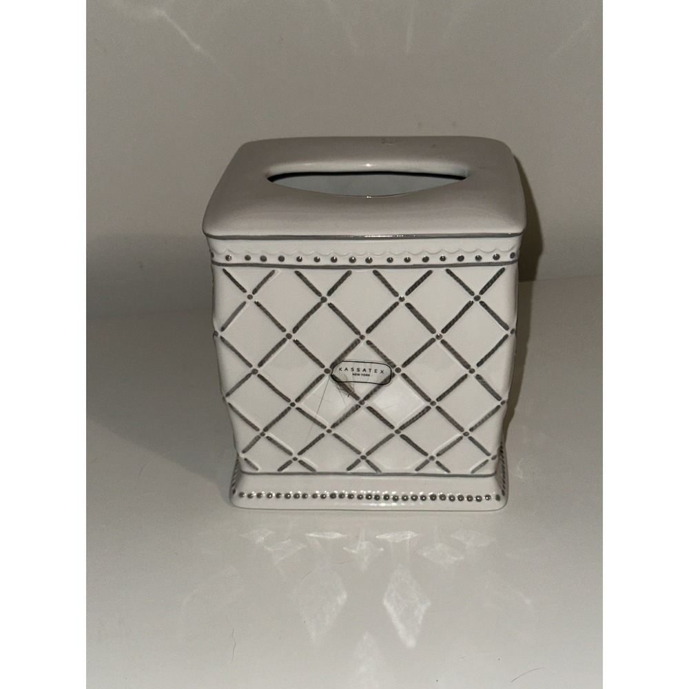 NEW Kassatex Madeleine Bath Accessories Tissue Holder Ceramic White Gray Square